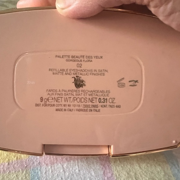 Gucci Gorgeous Flora Eye Palette - Picture 3 of 6